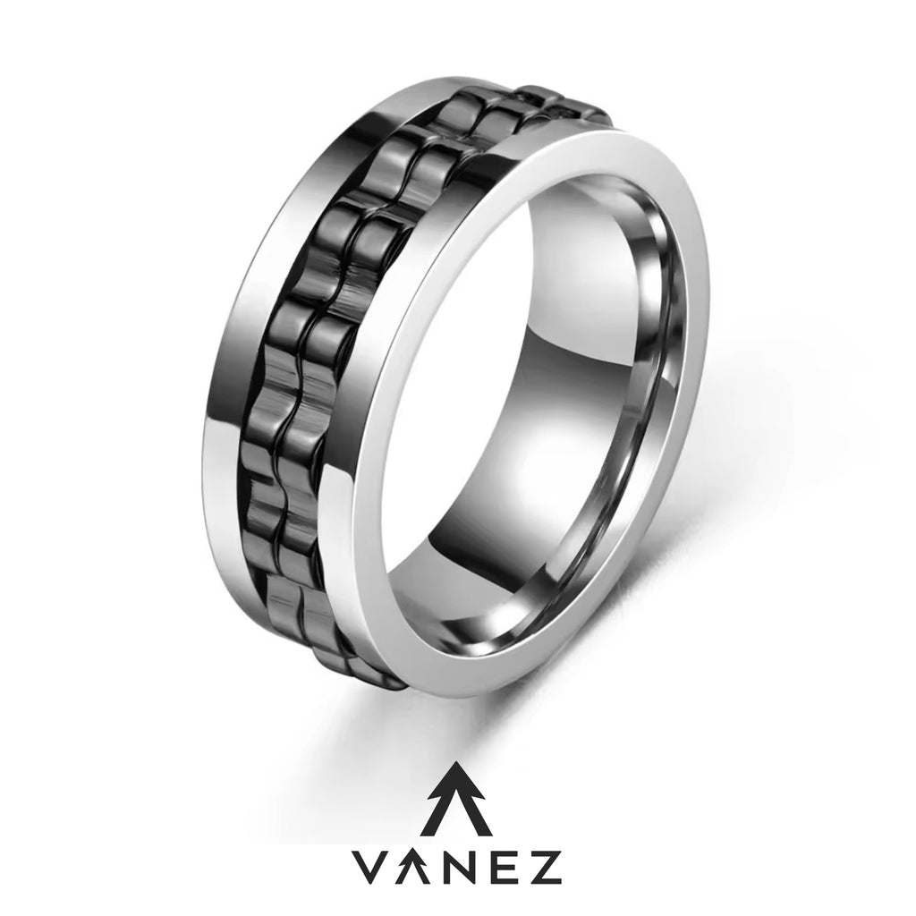 VANEZ Cuban Chain Cutout Ring